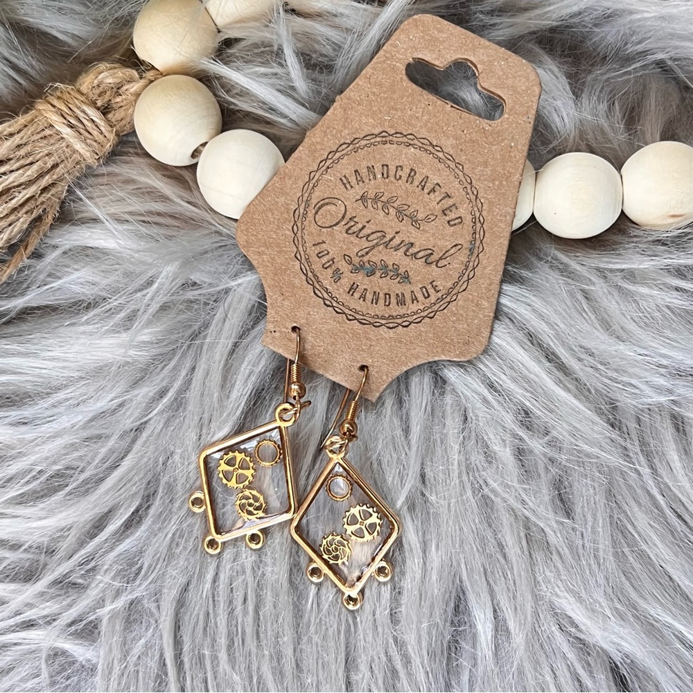 ⚙️ Steampunk Earrings